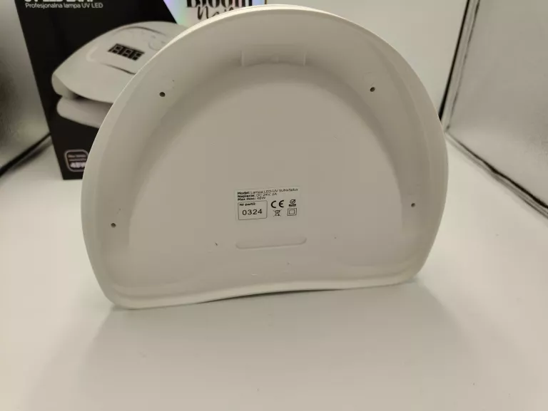 lampa-do-paznokici-bloom-nails-48w-pudelko-zawiera-baterie-250685-2006717