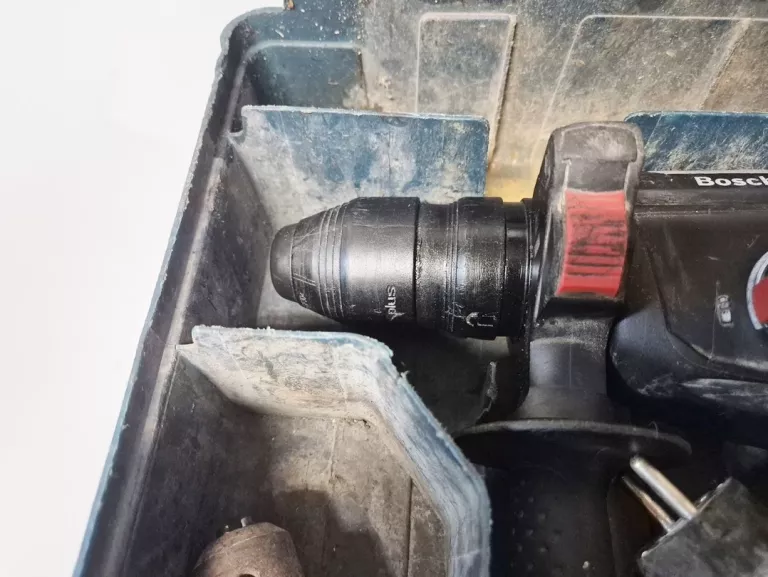 MŁOTOWIERTARKA BOSCH GBH 2-28 DFV
