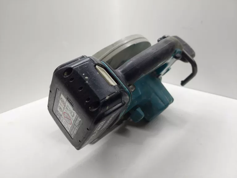 akumulatorowa-pilarka-tarczowa-makita-dhs-680-akumulator-30ah-predkosc-obrotowa-500000