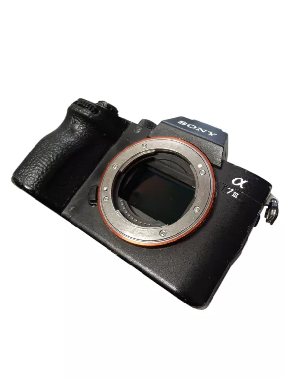 APARAT SONY ALPHA A7 III ILCE7M3B KMPL+OBIEKTYW SONY 1.8