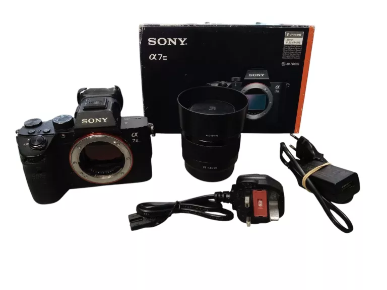 APARAT SONY ALPHA A7 III ILCE7M3B KMPL+OBIEKTYW SONY 1.8