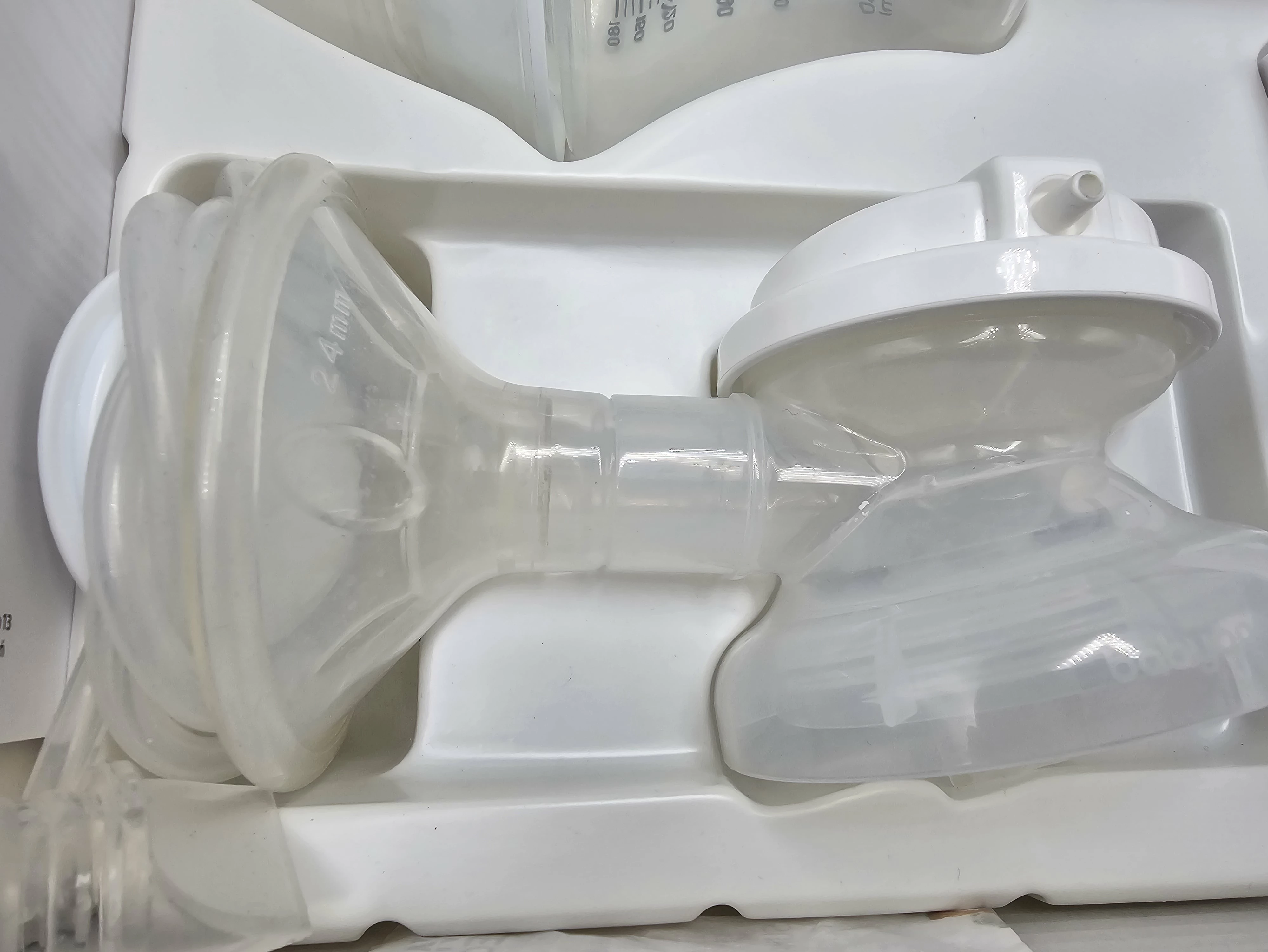 laktator-elektryczny-3w1-babyono-300-stan-11323-2