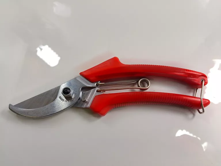 SEKATOR ARS 120