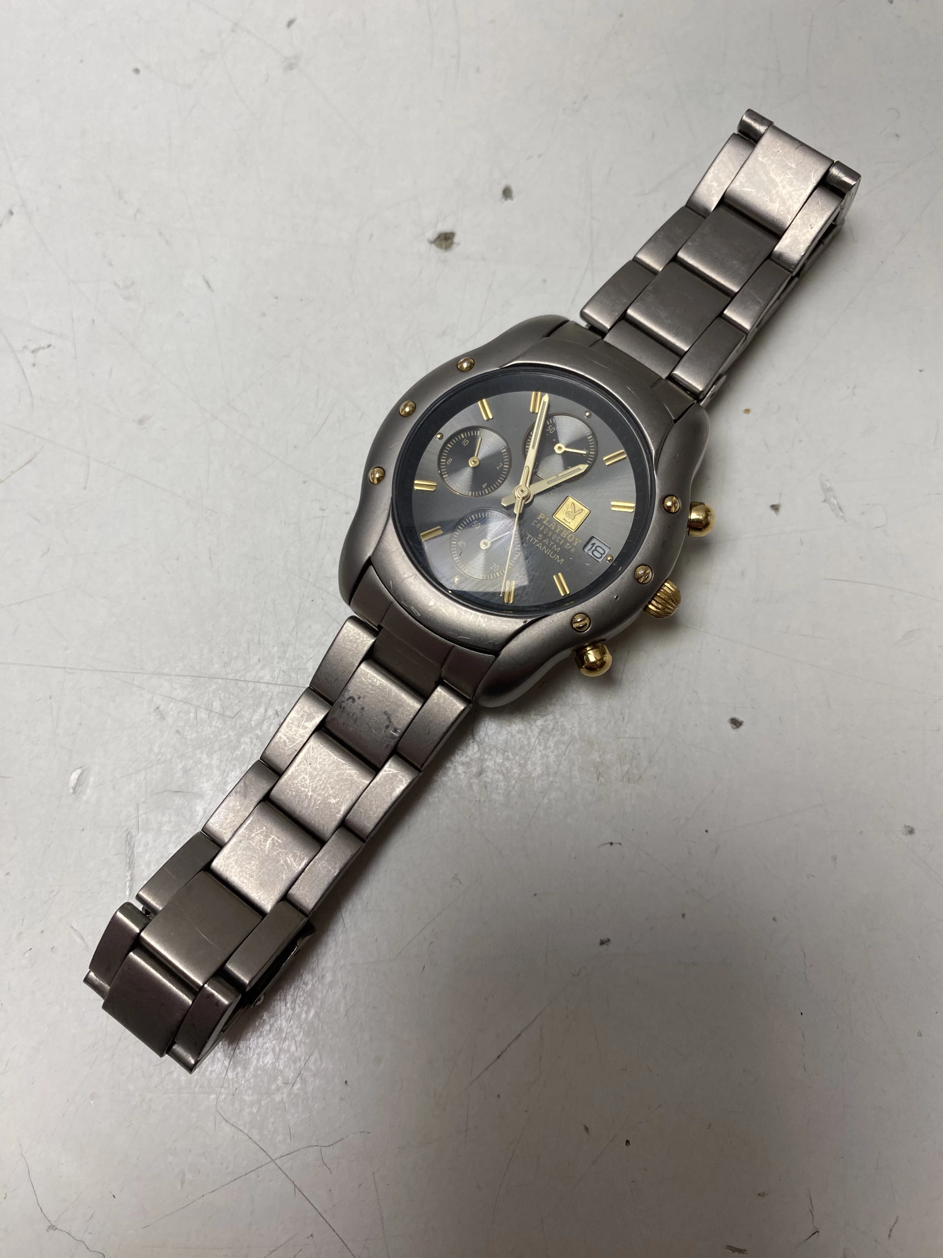 zegarek-playboy-chronograph-5-atm-titanium-osiedle-teatralne-3u15-krakow