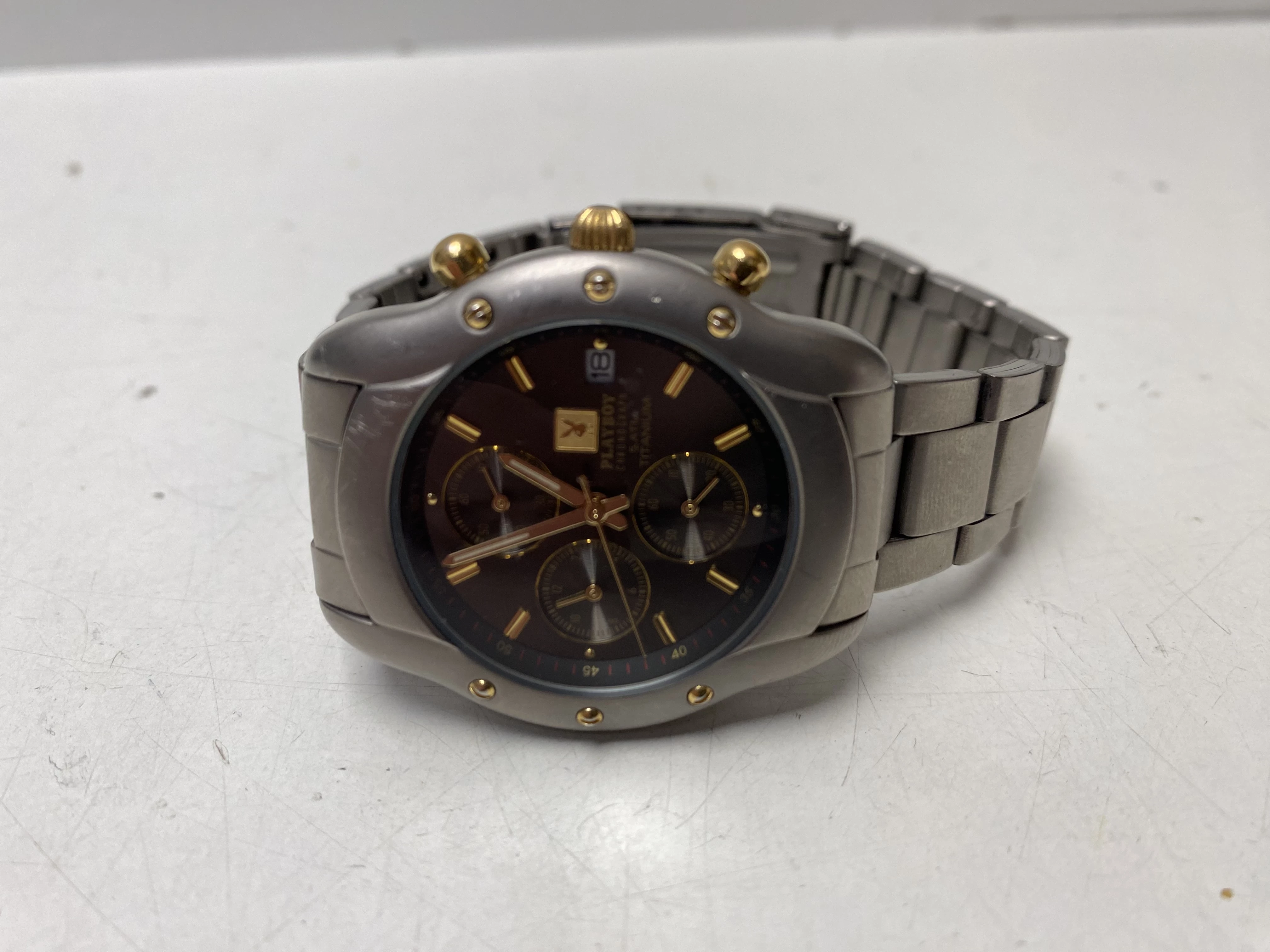 zegarek-playboy-chronograph-5-atm-titanium-material-paska-129219-7