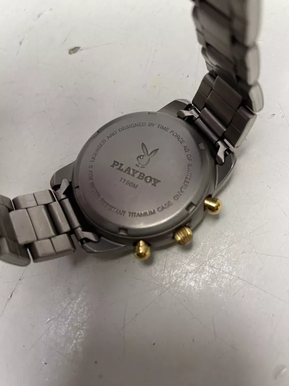 zegarek-playboy-chronograph-5-atm-titanium-stan-11323-2