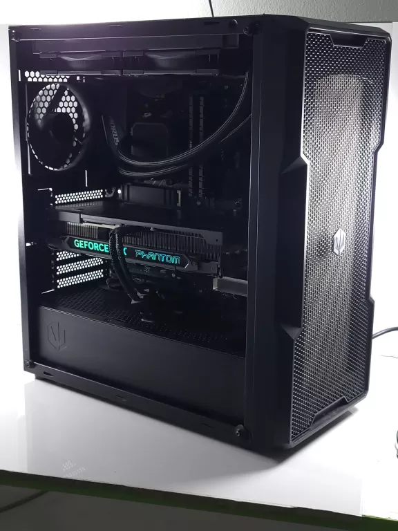 KOMPUTER GAMINGOWY PC RYZEN 7 5800X3D/RTX 4070 TI/16GB RAM/1TB M.2