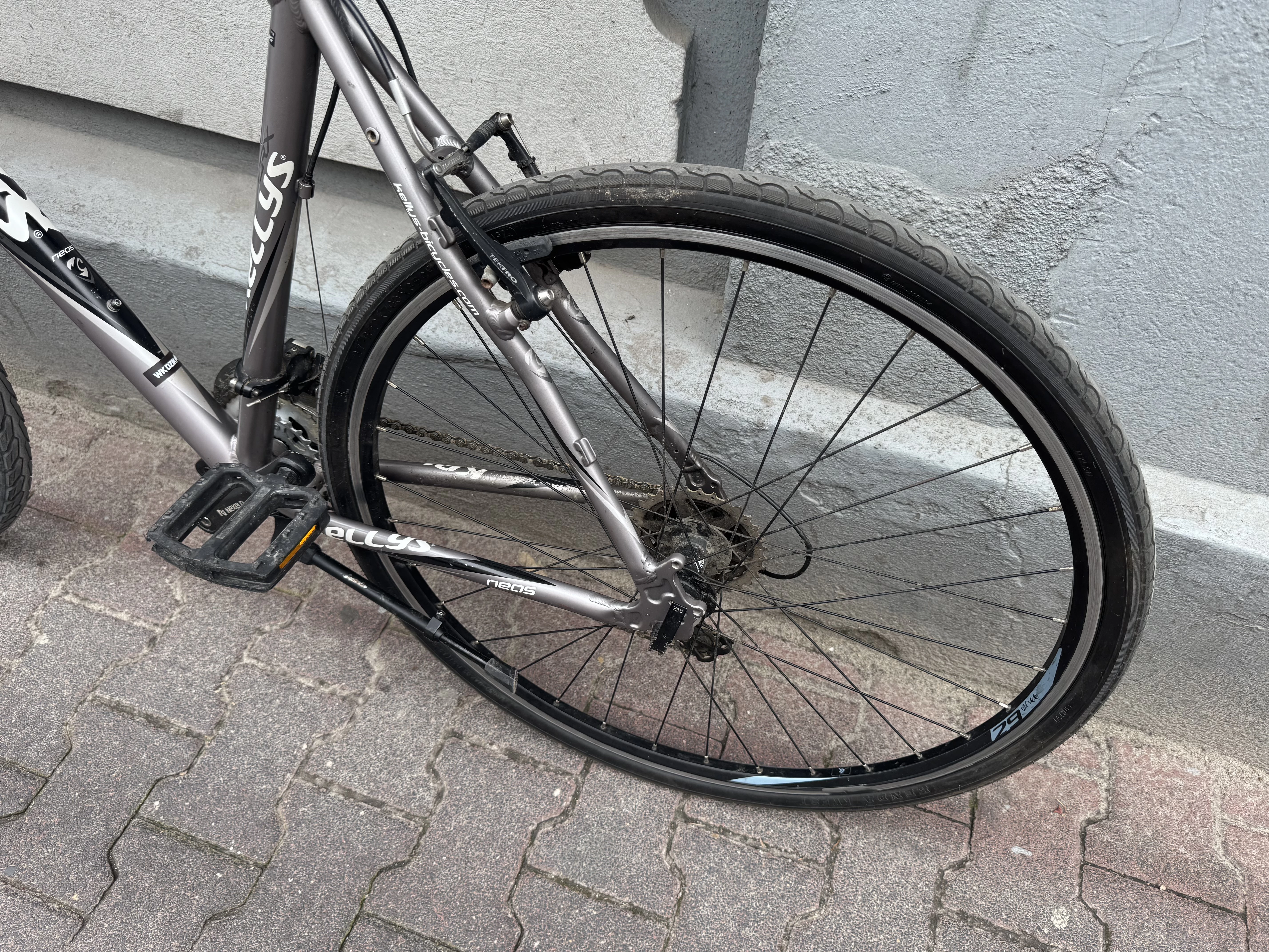 rower-gost-kellis-r-l21calopona-29sczekowe-material-ramy-179-1