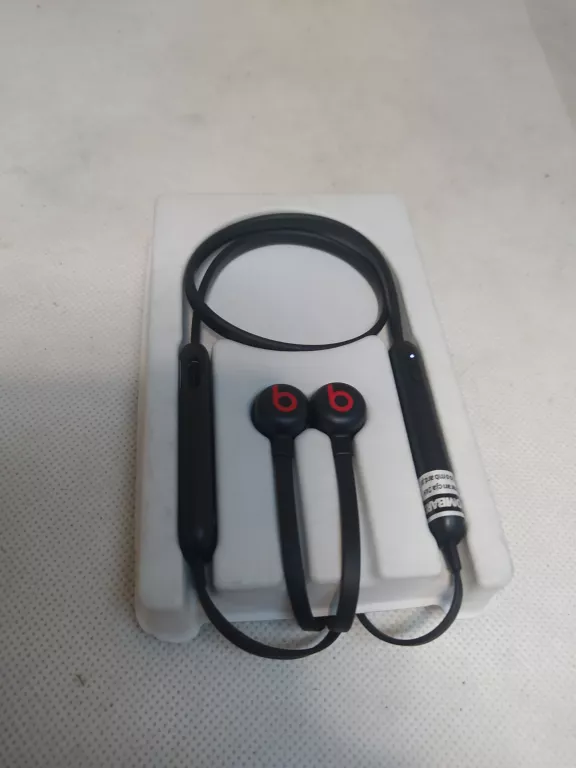 BEATS FLEX SŁUCHAWKI BEZPRZEWODOWE DOKANAŁOWE BLUETOOTH
