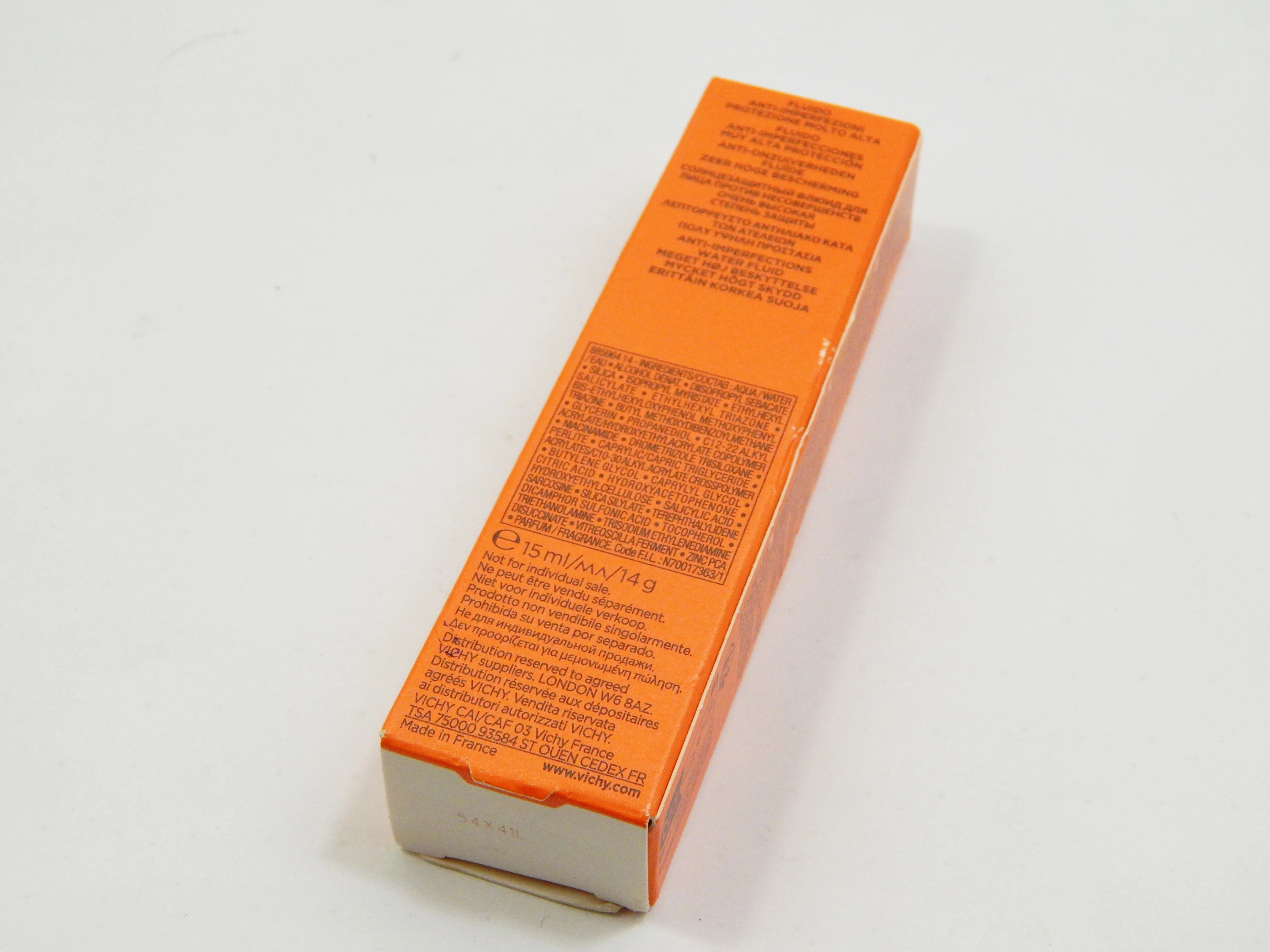 vichy-capital-soleil-uv-clear-fluid-15-ml-przeciw-niedoskonalosciom-spf50-ean-gtin-3337875868839