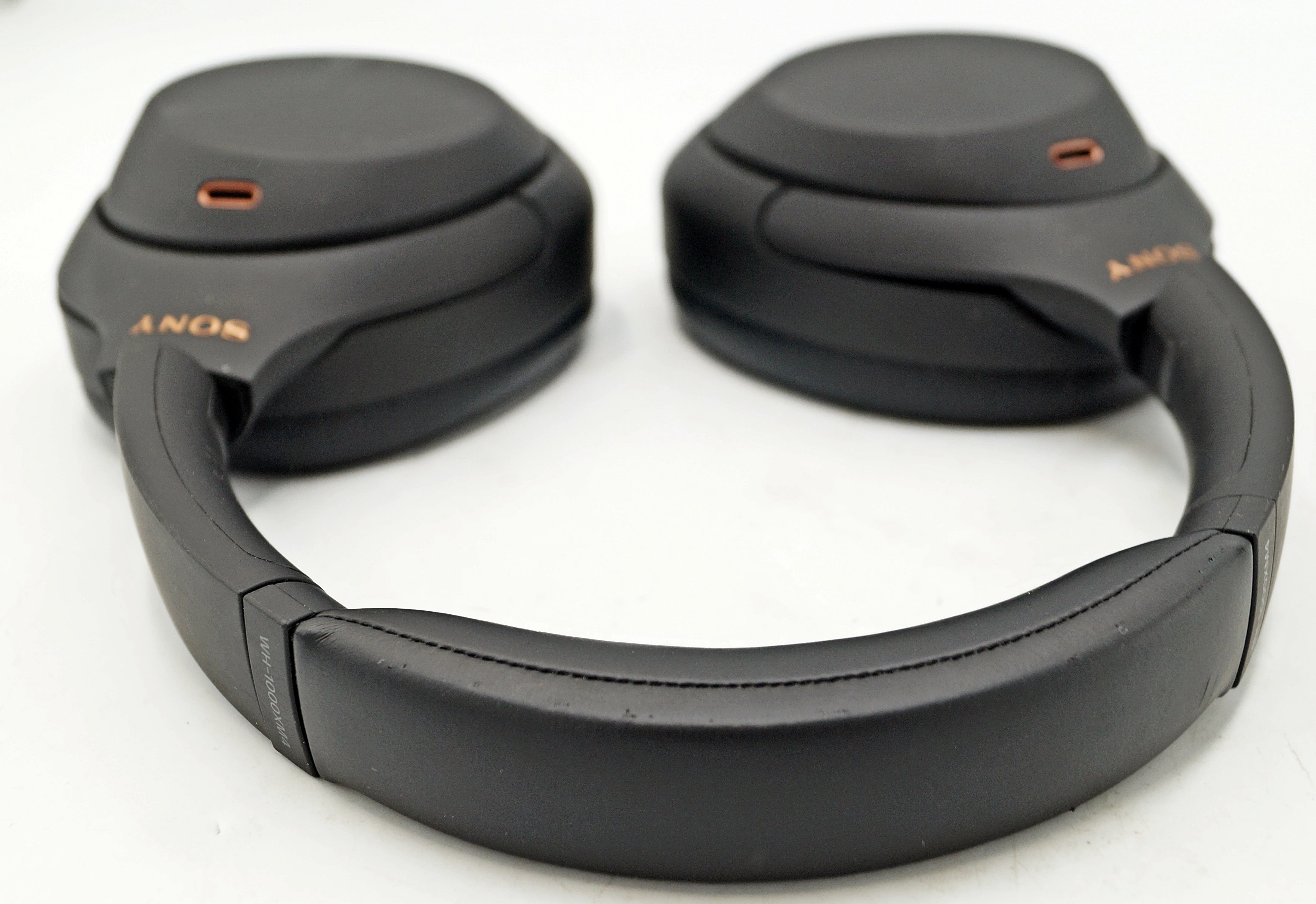 sony-wh-1000xm4-sluchawki-bezprzewodowe-nauszne-kod-producenta-wh1000xm4bce7