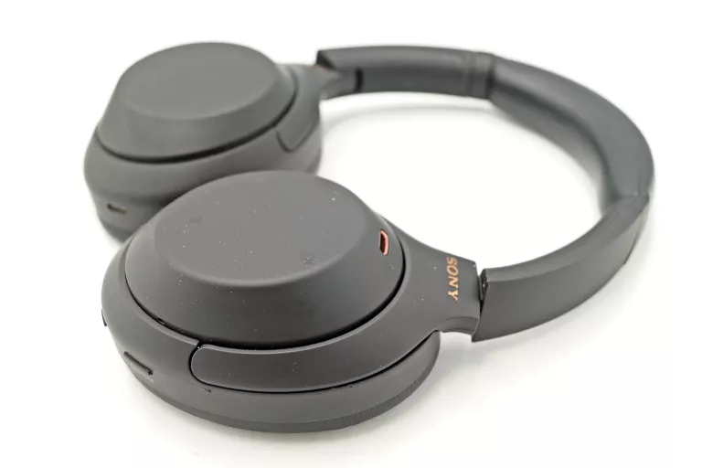 sony-wh-1000xm4-sluchawki-bezprzewodowe-nauszne-stan-11323-2