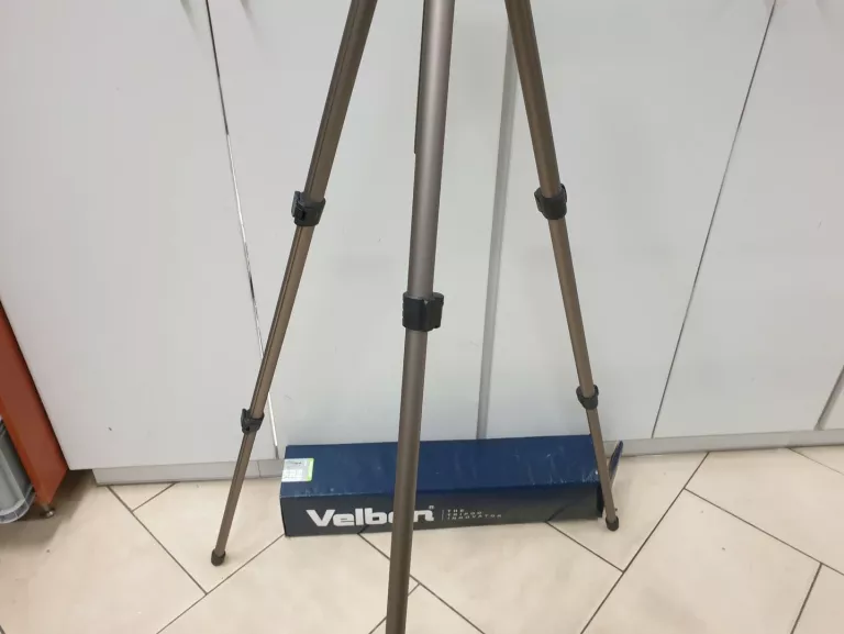 STATYW DO APARATU VELBON SHERPA 200R