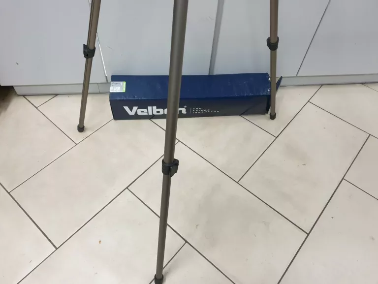 STATYW DO APARATU VELBON SHERPA 200R