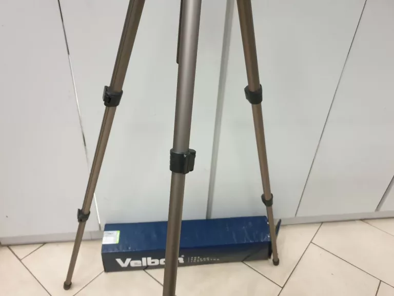 STATYW DO APARATU VELBON SHERPA 200R