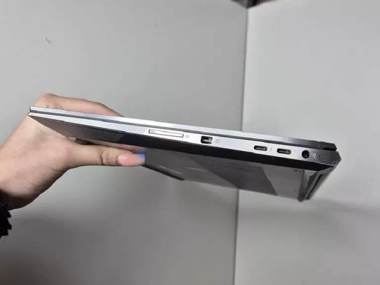 laptop-hp-zbook-create-g7-notebook-pc-32gb512gb-zasilacz-rodzaj-karty-graficznej-1234-2