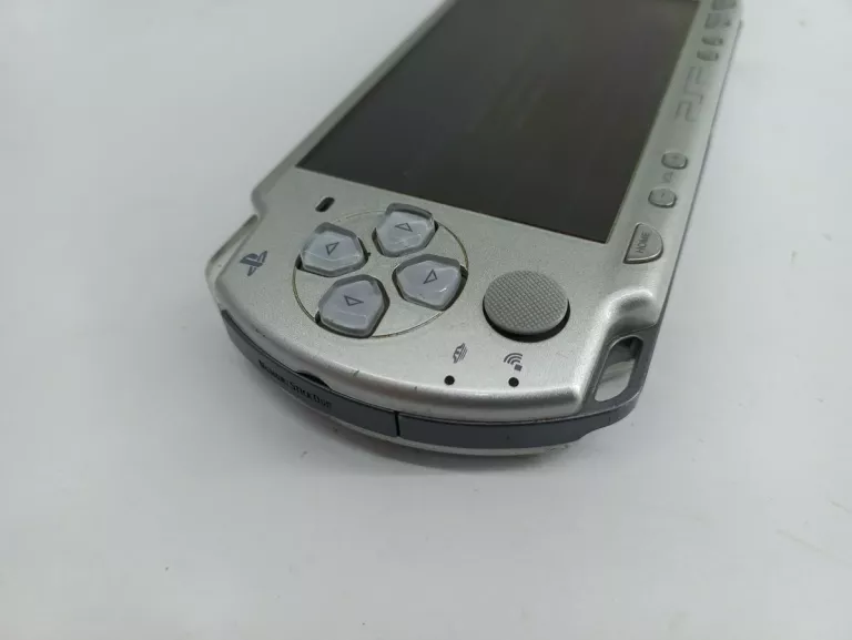 KONSOLA KONSOLA SONY PSP-2004 ETUI GRY