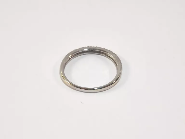 ZŁOTY PIERŚCIONEK DIAMENTY BIAŁE ZŁOTO 0.15 CT P375 1.40G R14
