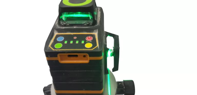 SMART LASER KRZYŻOWY ZIELONY SM-06-03030GM 30 M 360 STOPNI PILOT