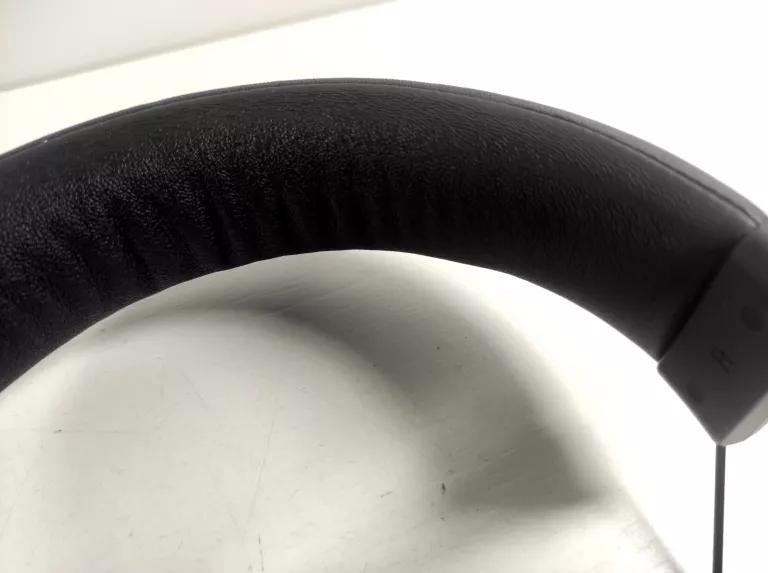 SŁUCHAWKI PRZEWODOWE RAZER BLACKSHARK V2 X