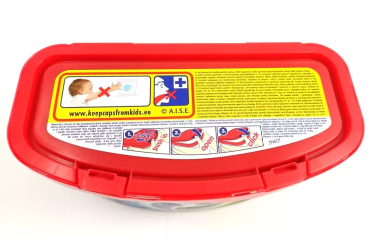 KAPSUŁKI DO PRANIA PERSIL 4IN 1UNIVERSAL 13 SZT