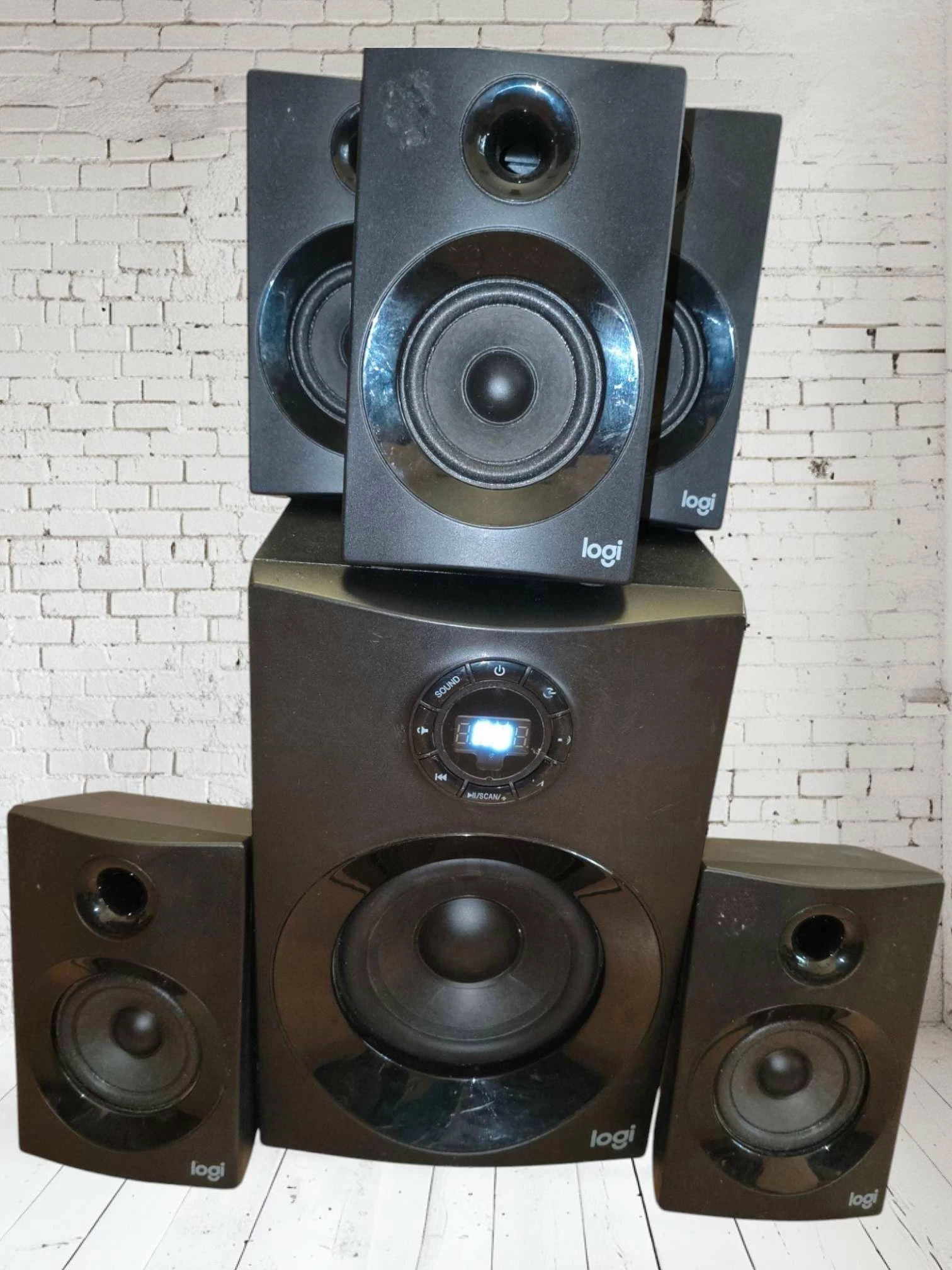 zestaw-glosnikow-51-logitech-z607czytaj-opis-stan-11323-2