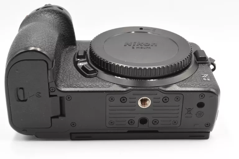 APARAT BEZLUSTERKOWY NIKON Z6 II BODY
