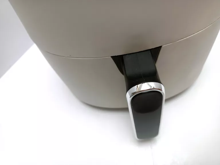 FRYTKOWNICA BEZTŁUSZCZOWA BIAŁA HOFFEN AF-4467-C 1500 W 5 L