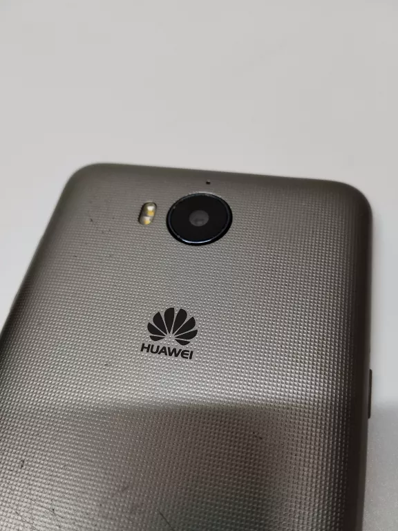 TELEFON  HUAWEI Y6 (2017) (MODEL: MYA-L11) B/N