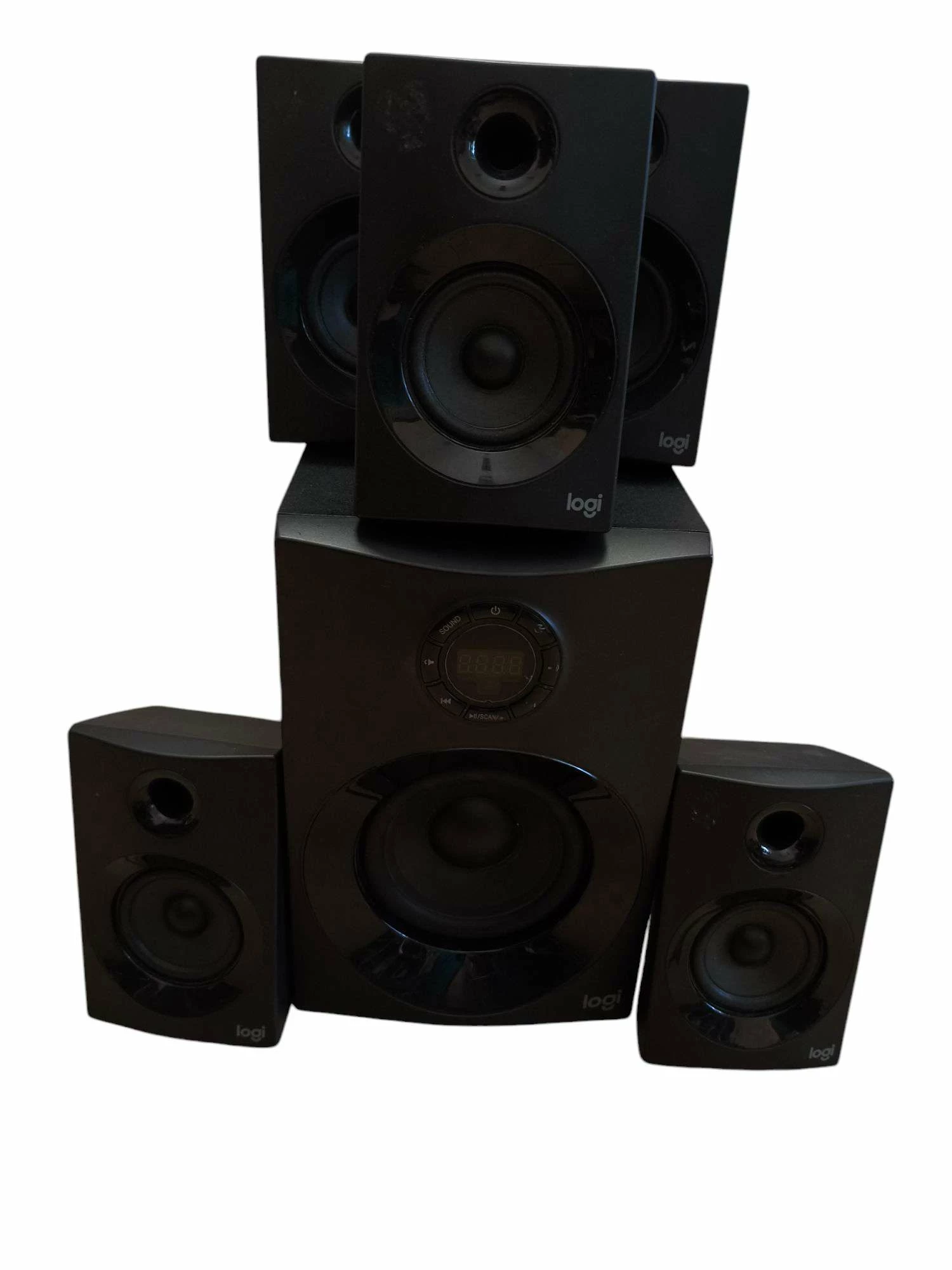 zestaw-glosnikow-51-logitech-z607czytaj-opis-ean-gtin-5099206082359