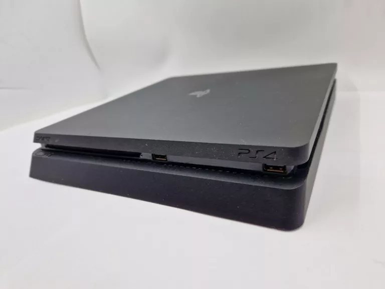 KONSOLA SONY PLAYSTATION PS4 SLIM 500GB 2 PADY OKABLOWANIE