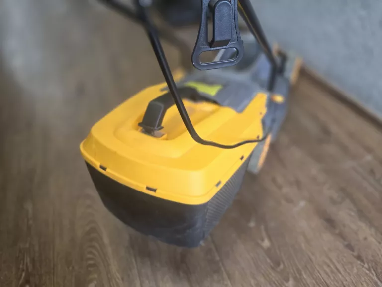 KOSIARKA ELEKTRYCZNA PM-KSE220-OM
