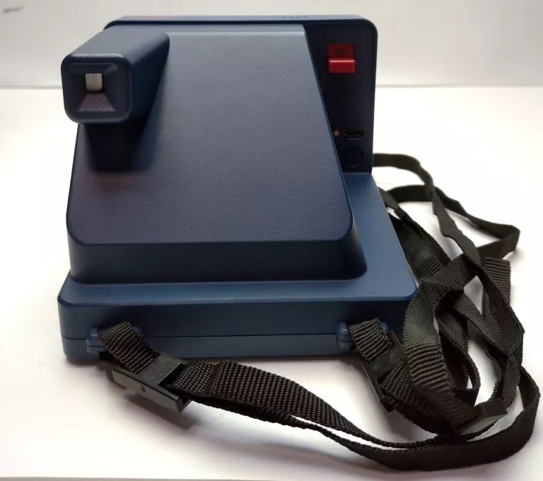POLAROID ONESTEP 2 I-TYPE CAMERA STRANGER THINGS EDITION