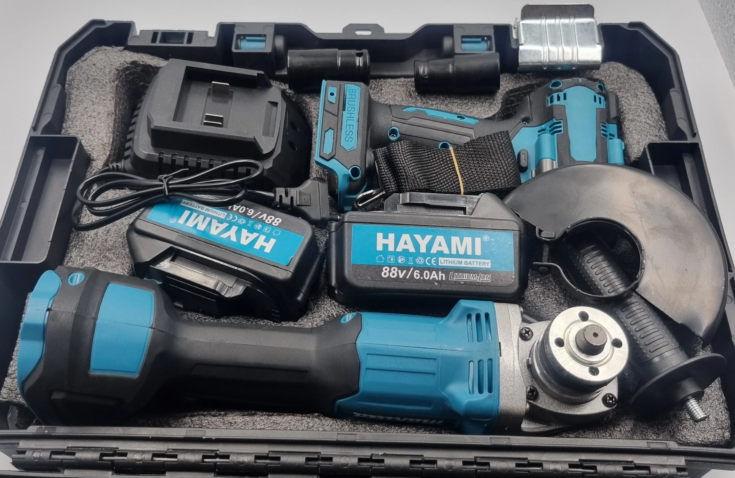 szlifierka-i-klucz-makitta-zamiennik-rodzaj-zasilania-128529-1