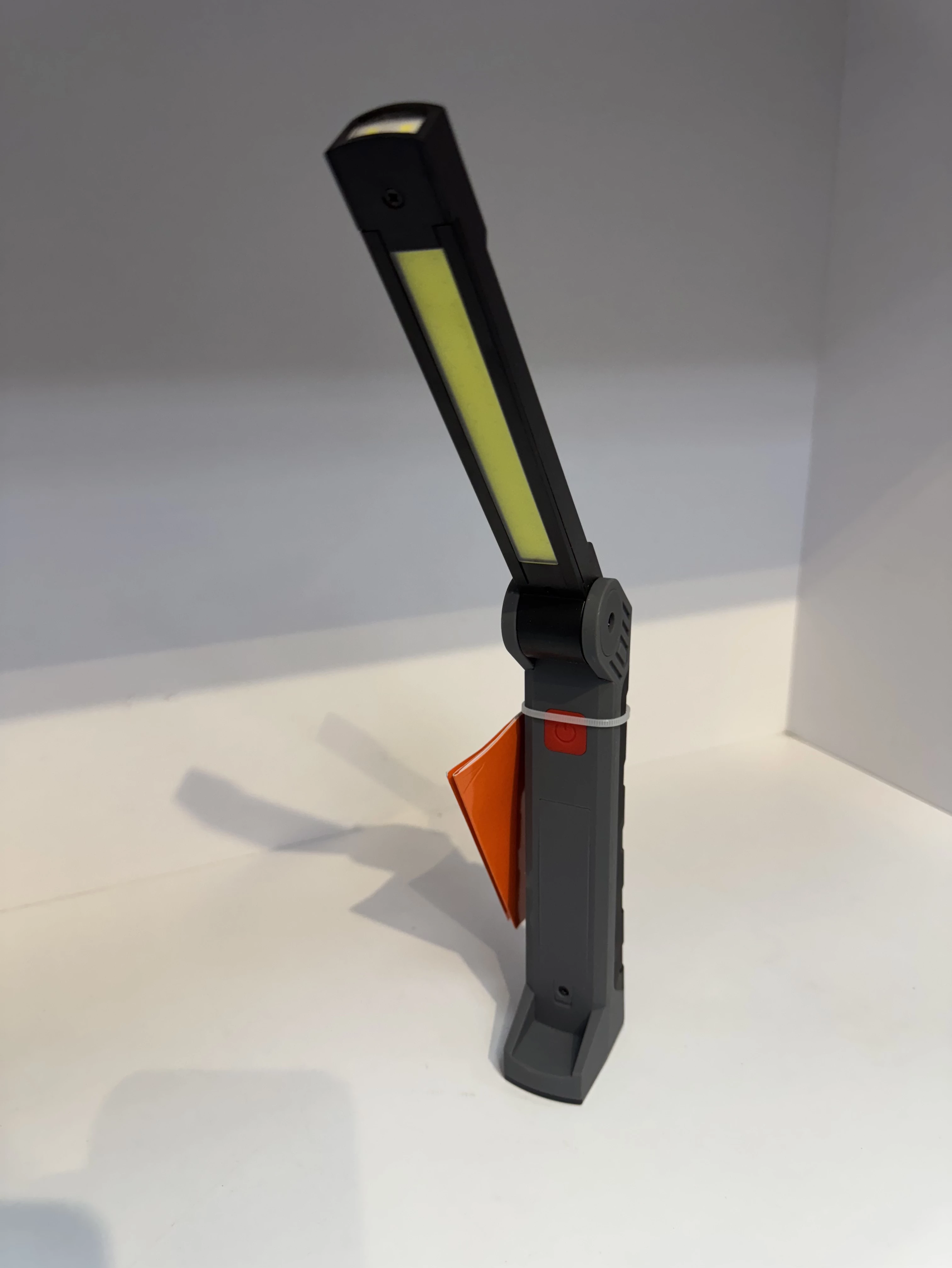 lampka-robocza-led-werckmann-ean-8718964138128-ean-gtin-8718964138128