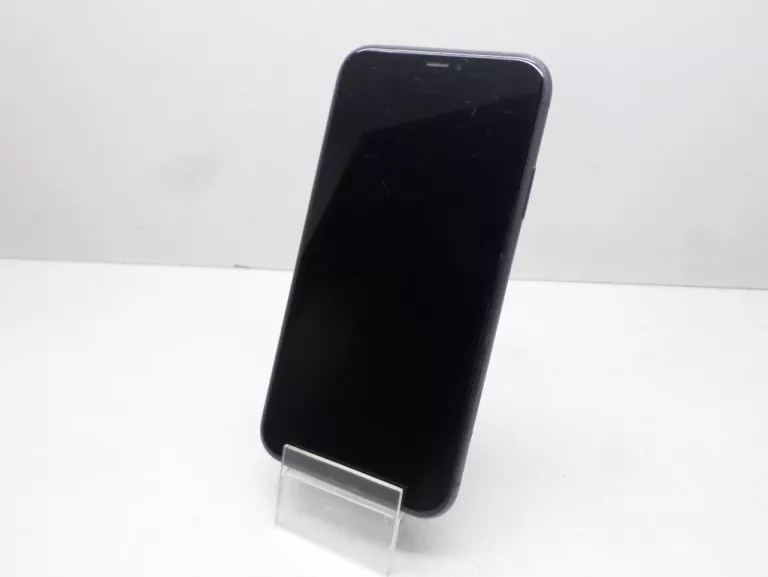 TELEFON IPHONE 11 82%