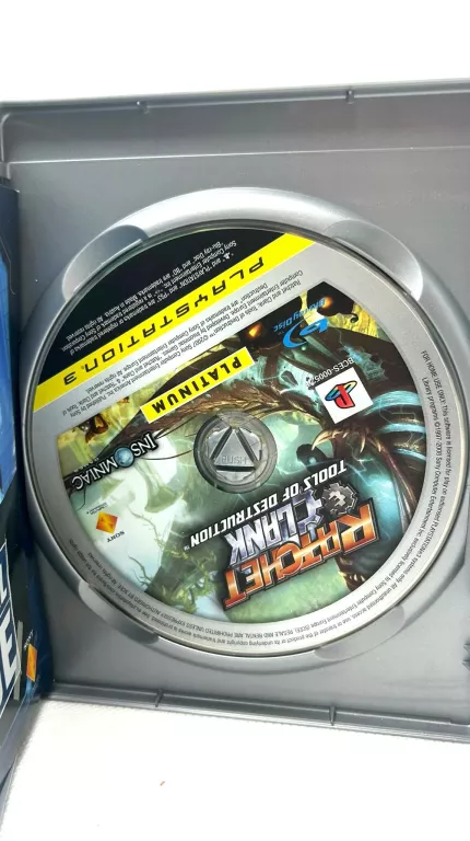 PS3 RATCHET CLANK TOOLS OF DESTRUCTION