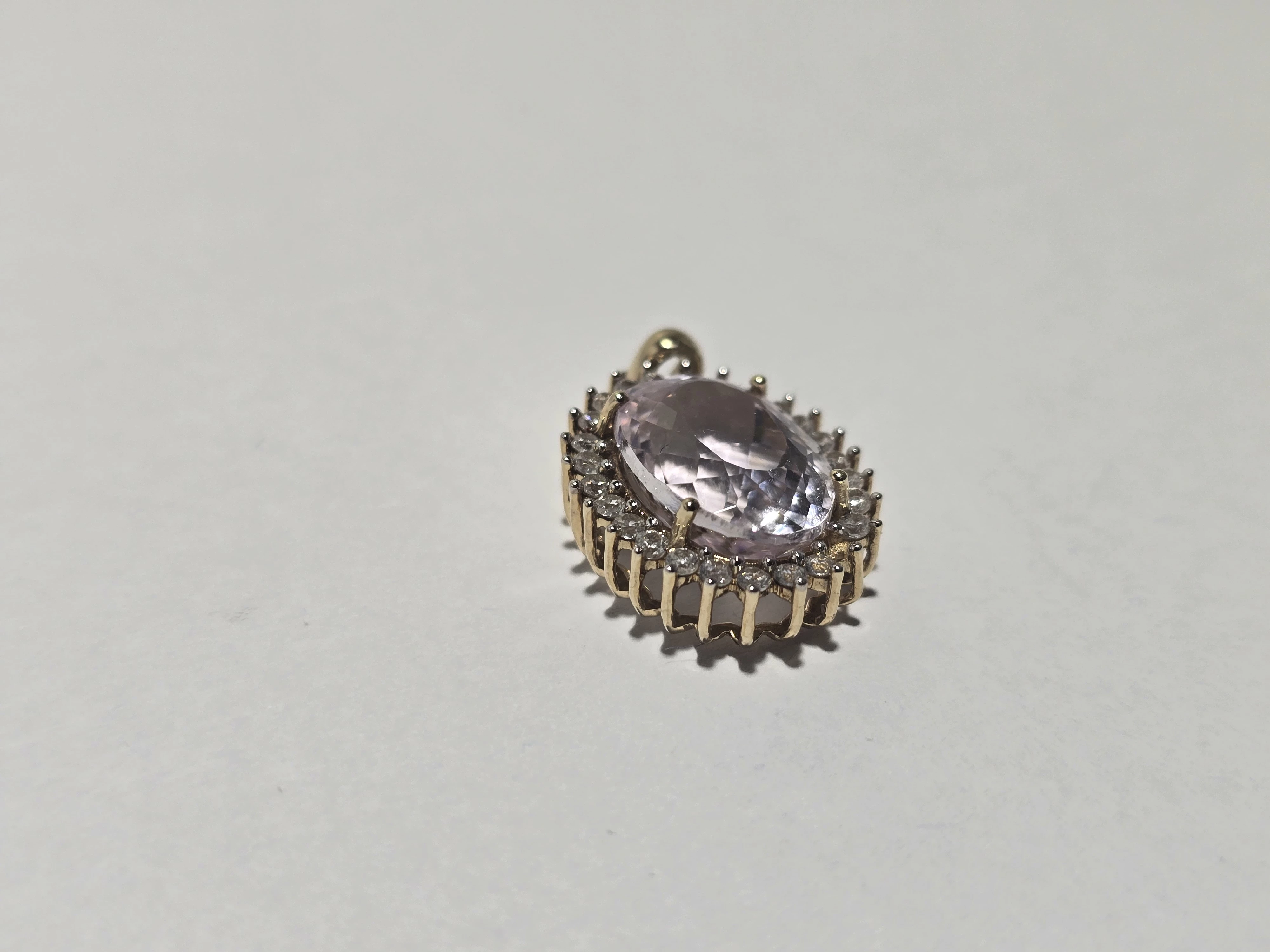 sliczna-14k-zlota-zawieszka-z-rozowa-cyrkonia-i-malenkimi-bialymi-cyrkonia-ean-gtin-5905868205466