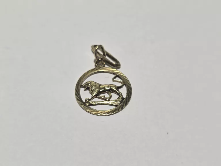 zlota-zawieszka-lew-znak-zodiaku-203g-pr585-moniuszki-17-biala-podlaska