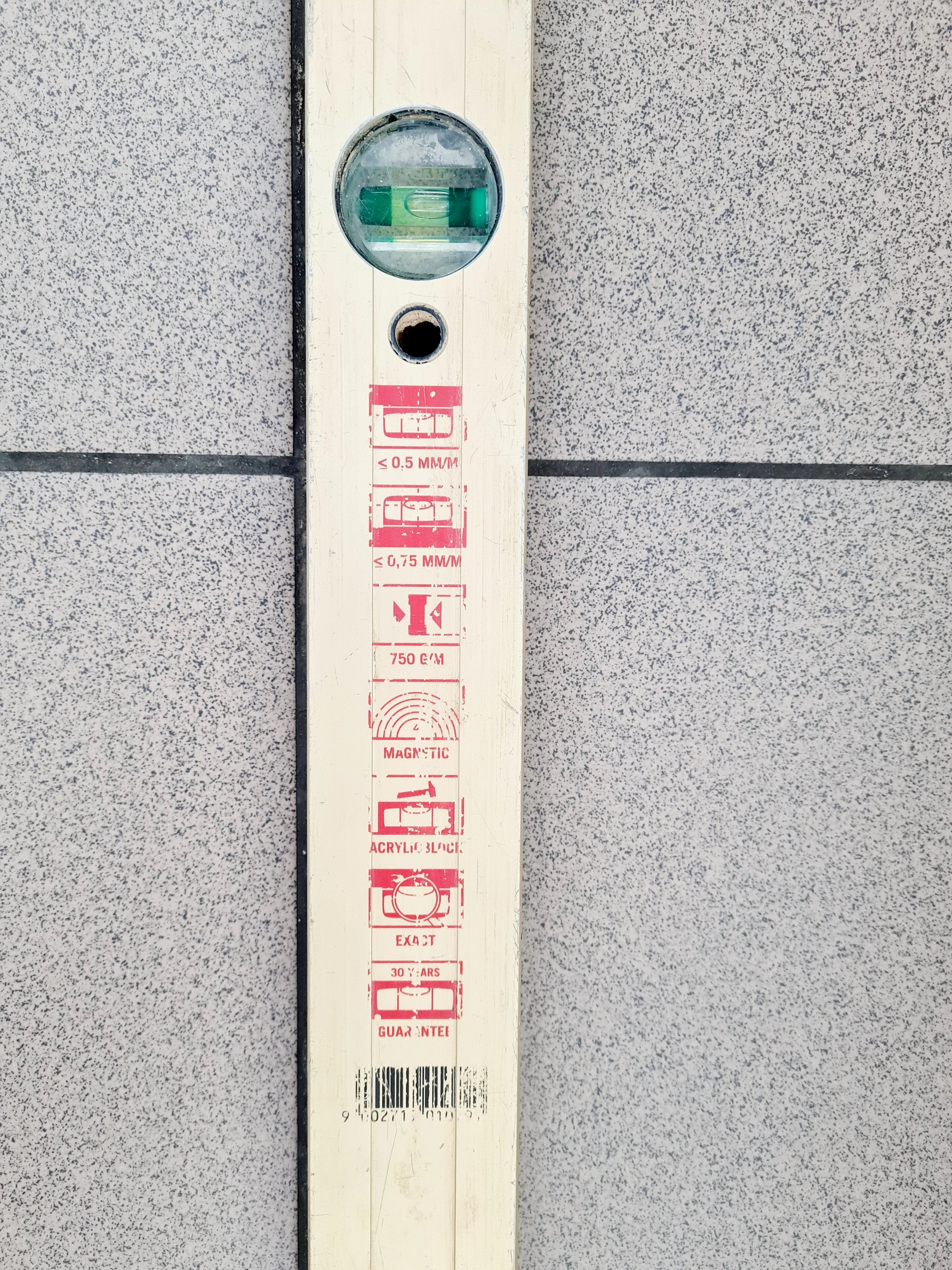 poziomica-z-magnesem-sola-200cm-stan-11323-2