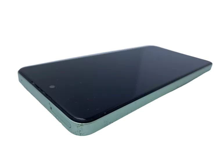 REALME 12X 5G 6 GB / 128 GB