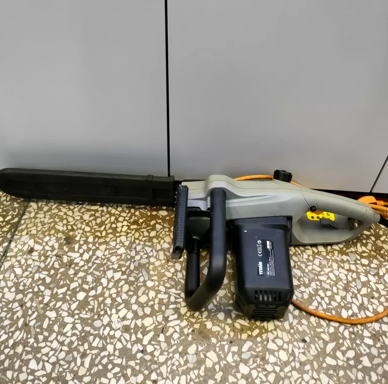 PIŁA ELEKTRYCZNA TITAN TTL758CHN
