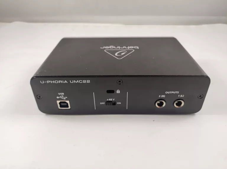 INTERFEJS BEHRINGER UMC22 + KABEL