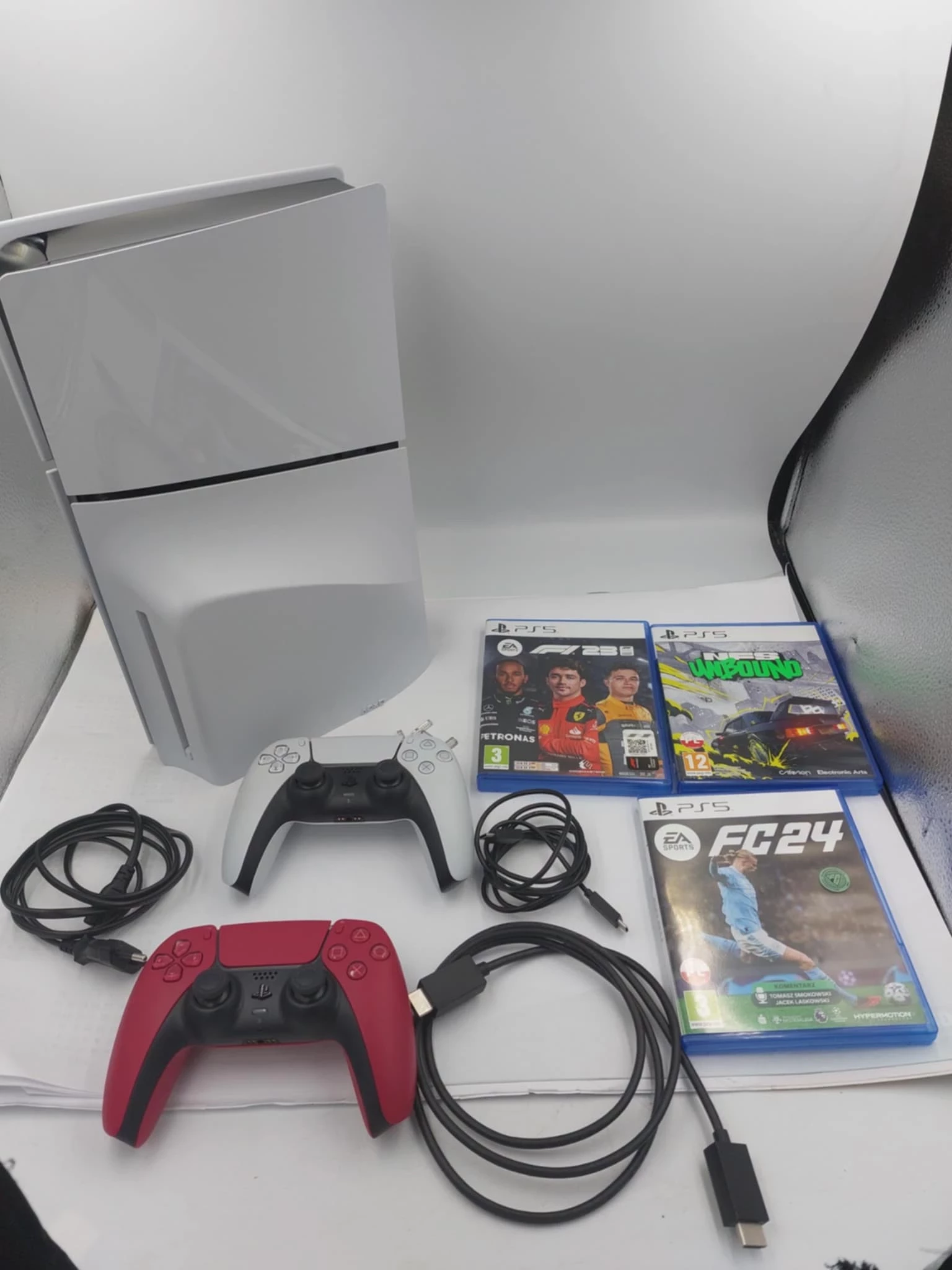 konsola-ps5-cfi-2016-al-3-maja-4-ostrowiec-sw