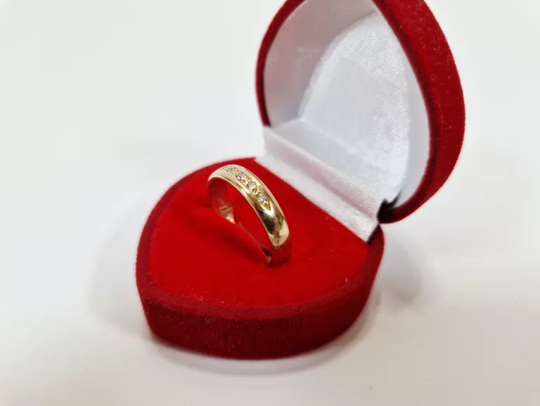ŚLICZNA ZŁOTA OBRĄCZKA Z BRYLANTAMI | CERTYFIKAT | R16 | P585 | W:4,13G