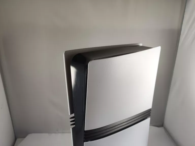 KONSOLA PS5 PRO 2TB Z NAPĘDEM, PAD, GRY, KOMPLET