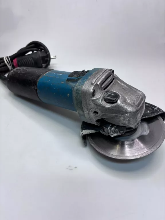 SZLIFIERKA KĄTOWA MAKITA 9558HNR