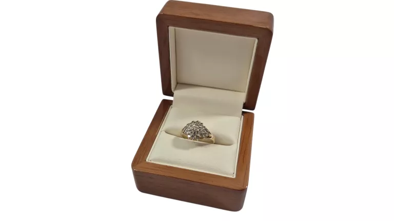 PIĘKNY ZŁOTY PIERŚCIONEK P585 R14 3,24G