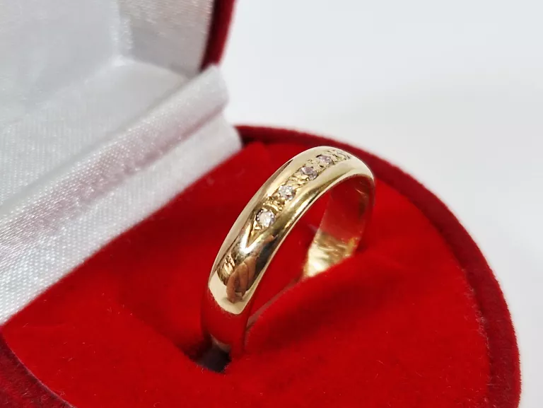 ŚLICZNA ZŁOTA OBRĄCZKA Z BRYLANTAMI | CERTYFIKAT | R16 | P585 | W:4,13G