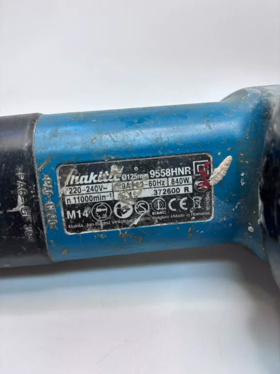 SZLIFIERKA KĄTOWA MAKITA 9558HNR